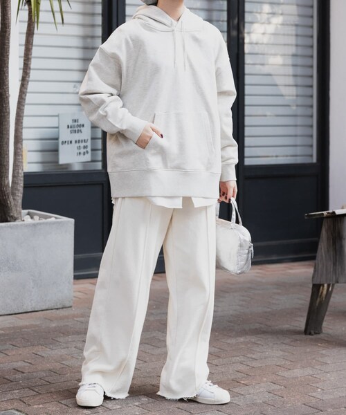 URBAN RESEARCH DOORS（アーバンリサーチドアーズ）の「FORK&SPOON　スーピマコットン混反毛スウェットパンツ（スウェットパンツ・レディース・IVORY/INKBLACK・1/2）」の9枚目の写真