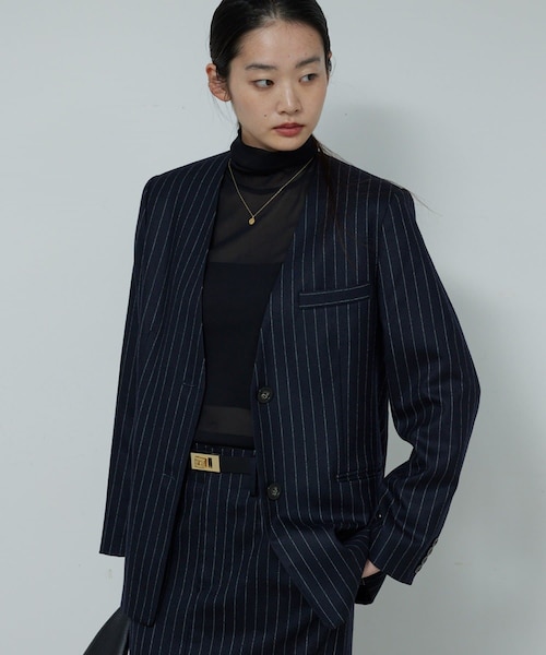 【定価3.1万】ガリャルダガランテ　とろみ感Vジャケット　ノーカラージャケット GALLARDAGALANTE（ガリャルダガランテ）の「とろみVジャケット