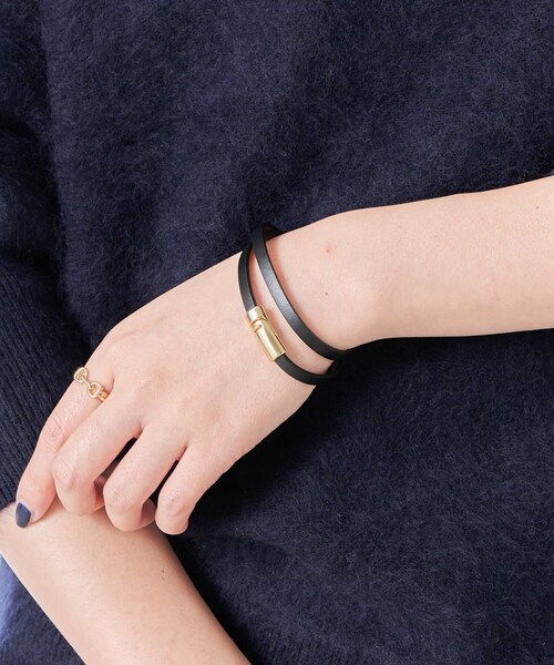 COLLAGE GALLARDAGALANTE（コラージュガリャルダガランテ）の「ダブルラップレザーブレスレット（ブレスレット・レディース・キャメル/ブラック・FREE）」の2枚目の写真