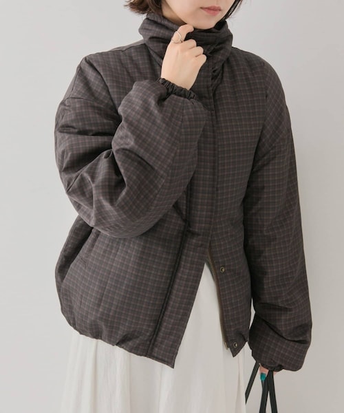 mystic(ミスティック)の「中綿チェックダウン(ダウンジャケット/コート・レディース・ブラウン/ベージュ・F)」の1枚目の写真