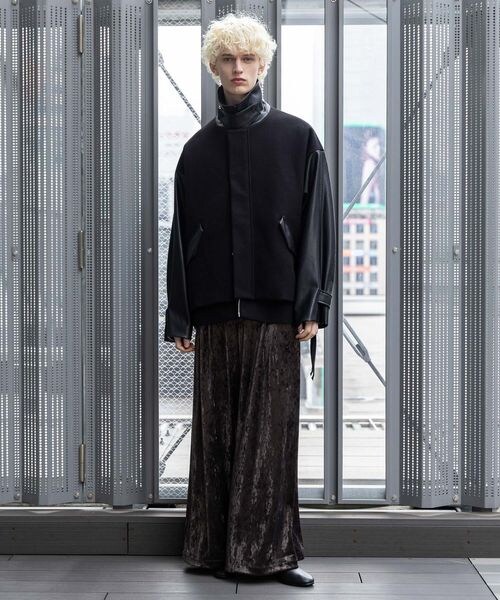 HARE(ハレ)の「クラッシュベロアボリュームパンツ(パンツ・【セットアップ対応】ブラック09/【セットアップ対応】ブラウン50・S/M)」の7枚目の写真