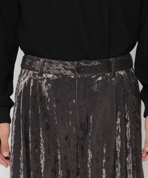 HARE(ハレ)の「クラッシュベロアボリュームパンツ(パンツ・【セットアップ対応】ブラック09/【セットアップ対応】ブラウン50・S/M)」の21枚目の写真