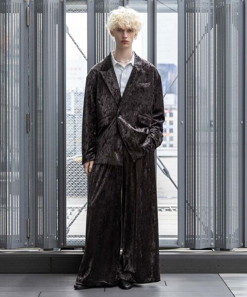 HARE(ハレ)の「クラッシュベロアボリュームパンツ(パンツ・【セットアップ対応】ブラック09/【セットアップ対応】ブラウン50・S/M)」の5枚目の写真