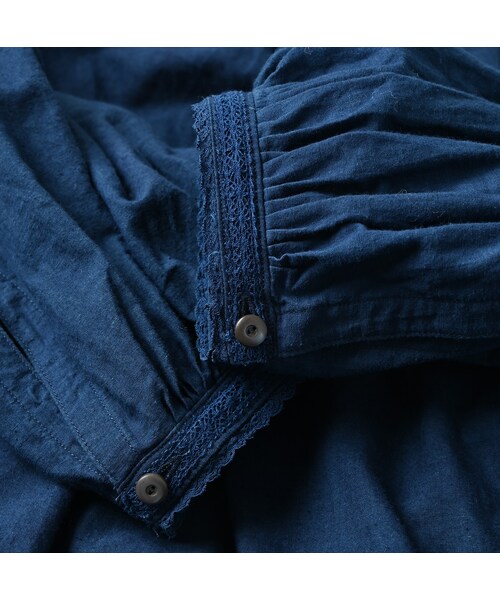 45R（フォーティファイブアール）の「インドカディレース×タックのスモックブラウス（藍）（その他・レディース・72-藍 重/73-藍・00-フリー）」の18枚目の写真