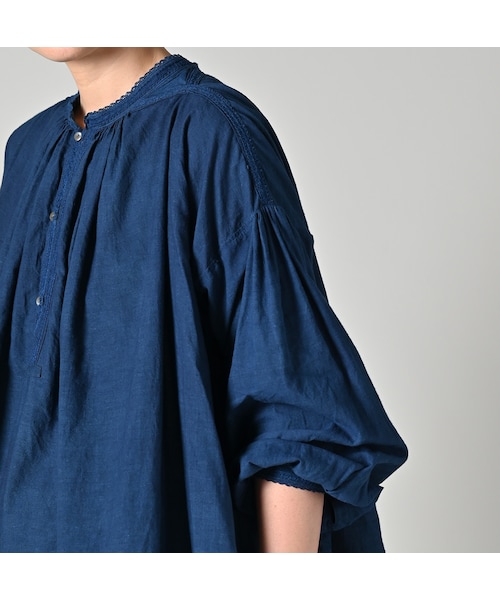45R（フォーティファイブアール）の「インドカディレース×タックのスモックブラウス（藍）（その他・レディース・72-藍 重/73-藍・00-フリー）」の11枚目の写真