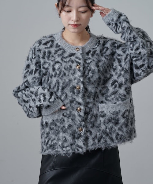 Lui's(ルイス)の「ヒョウ柄シャギージャケットカーディガン(ニット/セーター・レディース・ブラウン/ブラック・F)」の2枚目の写真