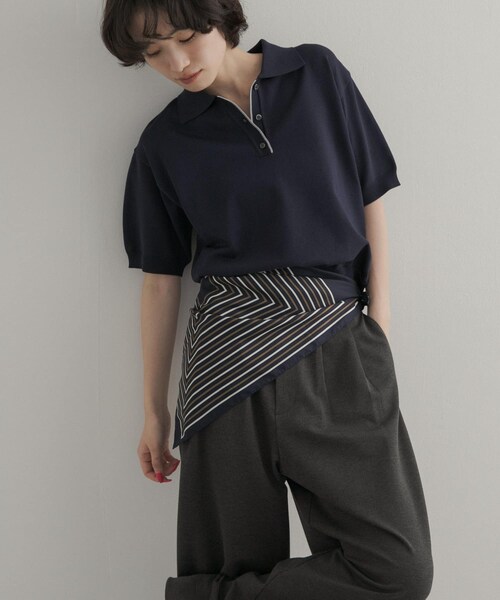 URBAN RESEARCH DOORS(アーバンリサーチドアーズ)の「大判スクエアスカーフ(バンダナ/スカーフ・レディース・NAVY/WINE・-)」の4枚目の写真