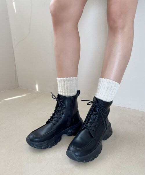 ORiental TRaffic(オリエンタルトラフィック)の「スニーカーソール編み上げブーツ/51405(その他・レディース・ブラック20/ブラウン30/グレー46・S(22.0-22.5)/M(23.0-23.5)/L(24.0-24.5)/LL(25.0-25.5))」の9枚目の写真
