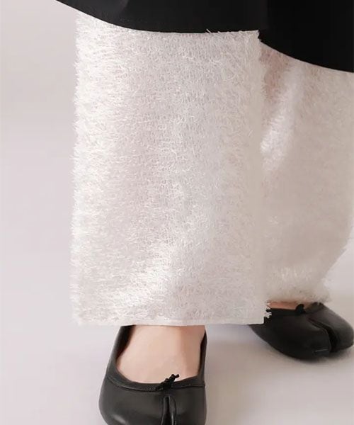 靴下屋(クツシタヤ)の「縫製カットジャカードレギンス11分丈/011860060(レッグウェア・オフホワイト01/クロ12・M)」の3枚目の写真