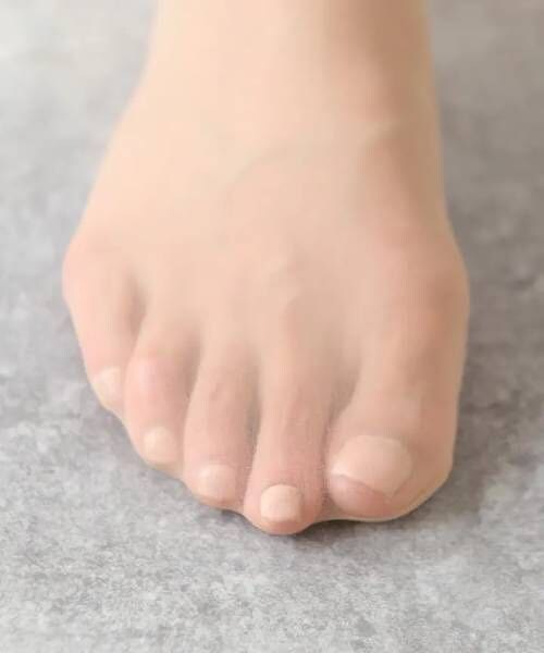 靴下屋(クツシタヤ)の「美しい素肌感ハイソックス丈ストッキング/011770038(その他・レディース・サワーベージュ01/ライトベージュ02/ナチュラルベージュ03・22.0~25.0cm)」の7枚目の写真