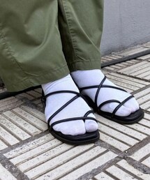 靴下屋（クツシタヤ）の「ラメ足袋ロークルーソックス/011132662（その他）」