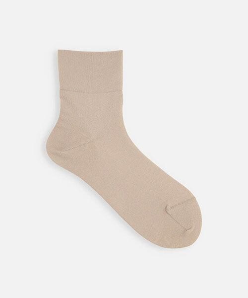 靴下屋(クツシタヤ)の「ドライ無地ショートソックス/011133010(その他・オフホワイト01/キナリ04/シルバーグレー10/クロ12/ベージュ20/オレンジ52/ライムグリーン73/グレイッシュブルー88・F)」の5枚目の写真