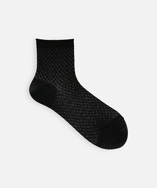 靴下屋(クツシタヤ)の「ななめメッシュショートソックス/011133029(その他・サラシ09/グレー11/クロ12/チャコールグレー14/ダルベージュ21/エアリーピンク31/レモンクリーム60/スモークミント70/グレイッシュブルー81/コン84・F)」の3枚目の写真