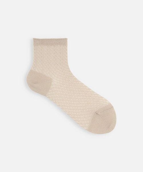 靴下屋(クツシタヤ)の「ななめメッシュショートソックス/011133029(その他・サラシ09/グレー11/クロ12/チャコールグレー14/ダルベージュ21/エアリーピンク31/レモンクリーム60/スモークミント70/グレイッシュブルー81/コン84・F)」の5枚目の写真
