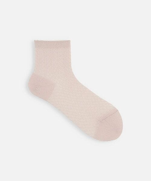 靴下屋(クツシタヤ)の「ななめメッシュショートソックス/011133029(その他・サラシ09/グレー11/クロ12/チャコールグレー14/ダルベージュ21/エアリーピンク31/レモンクリーム60/スモークミント70/グレイッシュブルー81/コン84・F)」の6枚目の写真