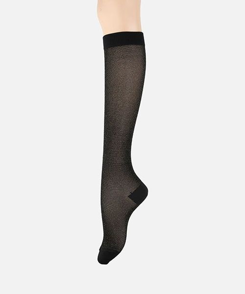 靴下屋(クツシタヤ)の「グリッターラメメッシュハイソックス/011170166(その他・ブラック×MIXラメ12/ブラック×ゴールドラメ13/ブラック×シルバーラメ14/ブラック×ブラウンラメ15・F)」の2枚目の写真