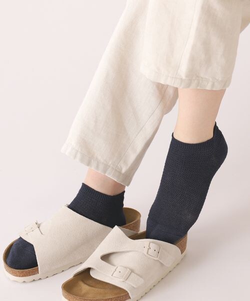 靴下屋（クツシタヤ）の「綿麻総メッシュスニーカー用ソックス/011120183（その他・オフホワイト01/クロ12/グレーモク16/ベージュ20/アカ42/グリーン72/インディゴブルー87・F）」の7枚目の写真
