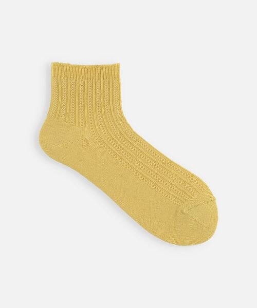 靴下屋(クツシタヤ)の「綿麻縦タックショートソックス/011132992(その他・オフホワイト01/クロ12/グレーモク16/ベージュ20/グレージュ25/ピンク30/グレイッシュイエロー61/グレイッシュサックス81・F)」の7枚目の写真