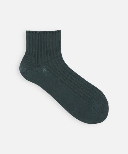 靴下屋（クツシタヤ）の「ローゲージ2×2リブショートソックス/011133066（その他・オフホワイト01/キナリ04/グレー11/クロ12/グレージュ26/ベビーピンク33/ビビッドピンク36/アカ42/ボルドー44/ベビークリーム61/イエロー62/GRN4(74)/キミドリ75/マッチャ78/グリーン79/ベビーサックス83/コン84/ロイヤルブルー86/アイアンブルー87・F）」の12枚目の写真