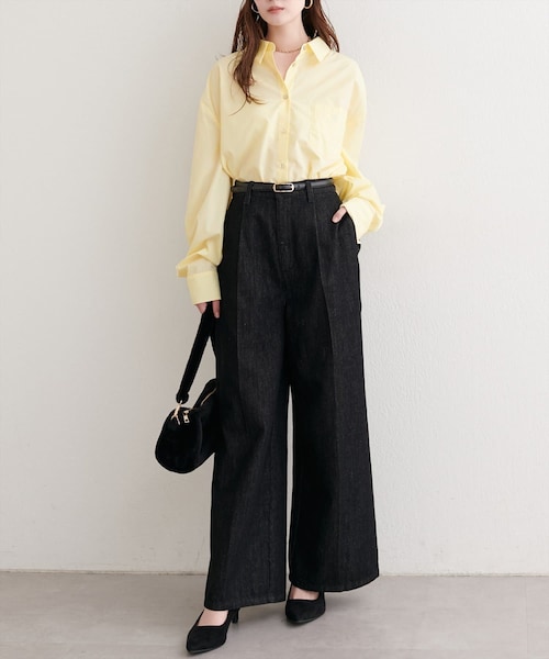 natural couture（ナチュラルクチュール）の「センタープレスデニムパンツ（デニムパンツ・レディース・ブルー/ブラック・L/M/S）」の2枚目の写真