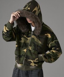 kutir（クティール）の「kutirmen／2WAYフェイクファーフードジップパーカー（その他）」