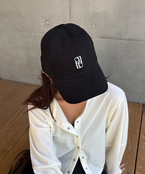CAPRICIEUX LE'MAGE（カプリシューレマージュ）の「ロゴキャップ（帽子・レディース・ブラウン/ライトベージュ/ブラック・F）」の2枚目の写真