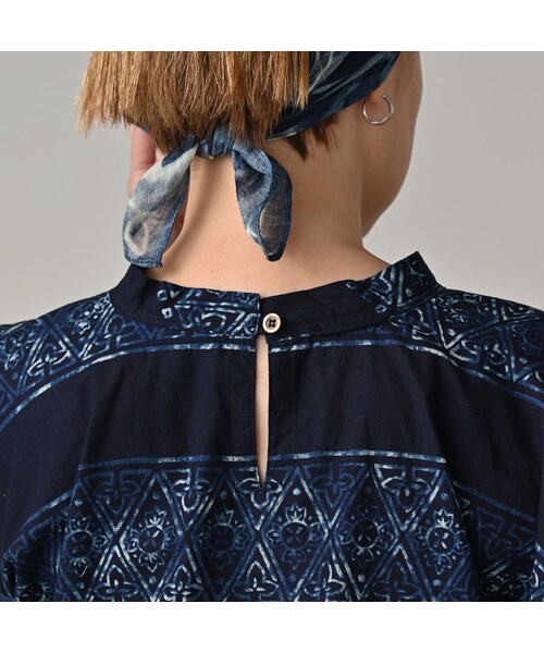 45R(フォーティファイブアール)の「インディゴ平の絵本バンダナブラウス(その他・レディース・70-インディゴ�@/71-インディゴ�A/73-インディゴ�B/74-インディゴ�C・00-フリー)」の13枚目の写真