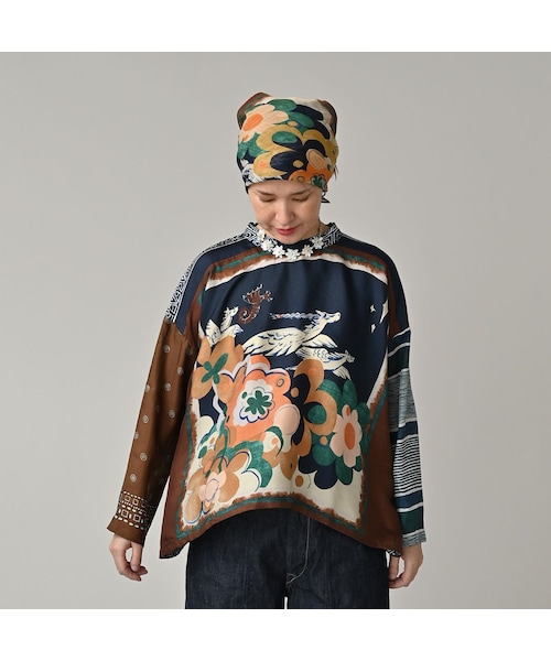 45R（フォーティファイブアール）の「シルクの絵本バンダナブラウス（その他・レディース・32-キイロ/43-ピンク/72-ブルー/84-茶・00-フリー）」の14枚目の写真