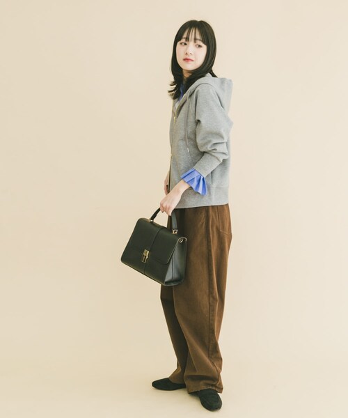 ITEMS URBANRESEARCH(アイテムズ アーバンリサーチ)の「ダンボールジップパーカー(パーカー・レディース・BLK/BRN/GRY・FREE)」の16枚目の写真