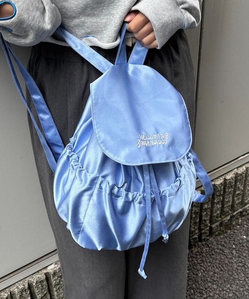 CIAOPANIC TYPY（チャオパニックティピー）の「★【HELLO.SANFRANCISCO/ハローサンフランシスコ】ロゴ刺繍サテンリュックサック（バックパック/リュック・レディース・ピンク/シルバー/ブルー・ONE）」の2枚目の写真
