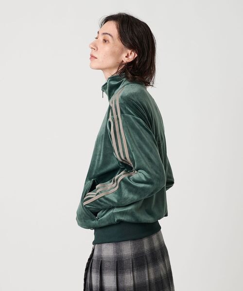 BEAUTY&YOUTH UNITED ARROWS(ビューティーアンドユースユナイテッドアローズ)の「<adidas Originals>ファイヤーバード ベロアトラックトップ(トップス・DK.GRAY(23)/DK.BROWN(32)/DK.GREEN(53)・XS/S)」の3枚目の写真