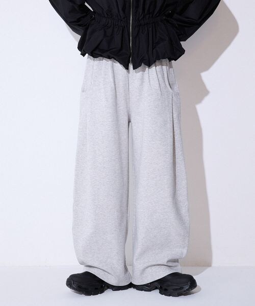 JEANASIS(ジーナシス)の「スウェットコクーンタックパンツ(その他・レディース・ブラック(09)/オートミール(11)/グレー(15)/ネイビー(88)・FREE)」の3枚目の写真