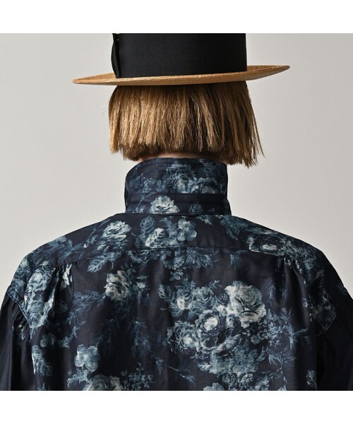 45R（フォーティファイブアール）の「インディゴ抜染ローズプリントのボーイフレンドシャツ（その他・レディース・71-インディゴベース抜染/73-インディゴ抜染・00-フリー）」の10枚目の写真