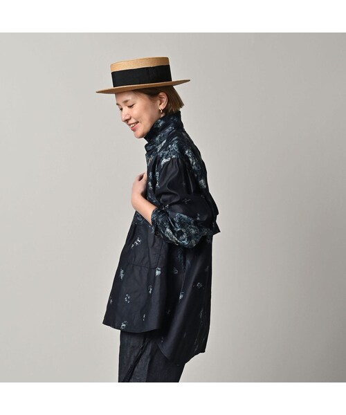 45R（フォーティファイブアール）の「インディゴ抜染ローズプリントのボーイフレンドシャツ（その他・レディース・71-インディゴベース抜染/73-インディゴ抜染・00-フリー）」の6枚目の写真