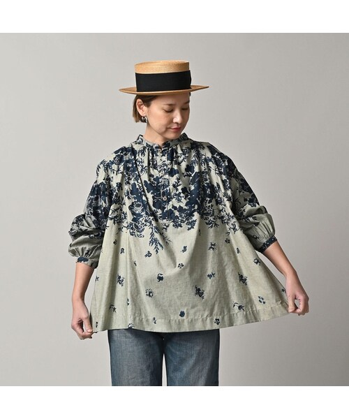 45R（フォーティファイブアール）の「インディゴ抜染ローズプリントのスモック（その他・レディース・71-インディゴベース抜染/73-インディゴ抜染・00-フリー）」の5枚目の写真