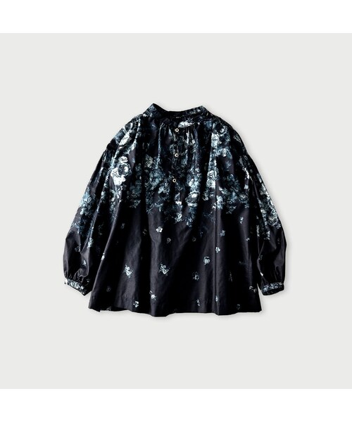 45R（フォーティファイブアール）の「インディゴ抜染ローズプリントのスモック（その他・レディース・71-インディゴベース抜染/73-インディゴ抜染・00-フリー）」の2枚目の写真