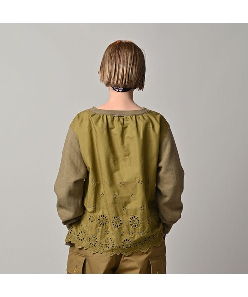 45R（フォーティファイブアール）の「裏毛×カットワークのスウェット（トップス・レディース・06-アンティークホワイト/62-カーキ・00-フリー）」の7枚目の写真