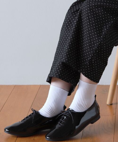 靴下屋(クツシタヤ)の「2×2リブショートソックス/011134590(その他・レディース・オフホワイト01/サラシ09/シルバーグレー10/クロ12/チャコールモク18/リネンベージュ20/モスブラウン24/グレージュ29/ピンク31/エンジェルピンク36/ビビッドピンク37/ノーマルレッド42/ダークレッド44/ヴィンテージレッド48/クリーム60/クロムイエロー64/イエロー66/グリーン72/マッチャ75/メロン77/ミントサックス80/スモーキーサックス81/サックス83/コン84/ダークターコイズ85/パンチブルー88/インディゴ89/ラベンダー96・F)」の5枚目の写真