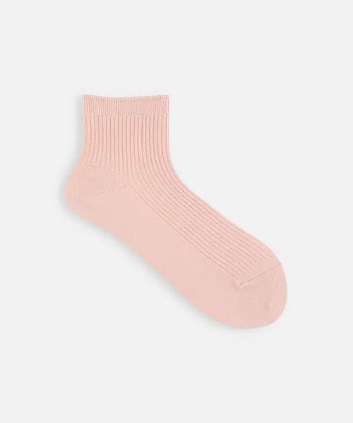 靴下屋(クツシタヤ)の「2×2リブショートソックス/011134590(その他・レディース・オフホワイト01/サラシ09/シルバーグレー10/クロ12/チャコールモク18/リネンベージュ20/モスブラウン24/グレージュ29/ピンク31/エンジェルピンク36/ビビッドピンク37/ノーマルレッド42/ダークレッド44/ヴィンテージレッド48/クリーム60/クロムイエロー64/イエロー66/グリーン72/マッチャ75/メロン77/ミントサックス80/スモーキーサックス81/サックス83/コン84/ダークターコイズ85/パンチブルー88/インディゴ89/ラベンダー96・F)」の13枚目の写真