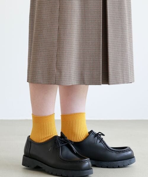 靴下屋(クツシタヤ)の「2×2リブショートソックス/011134590(その他・レディース・オフホワイト01/サラシ09/シルバーグレー10/クロ12/チャコールモク18/リネンベージュ20/モスブラウン24/グレージュ29/ピンク31/エンジェルピンク36/ビビッドピンク37/ノーマルレッド42/ダークレッド44/ヴィンテージレッド48/クリーム60/クロムイエロー64/イエロー66/グリーン72/マッチャ75/メロン77/ミントサックス80/スモーキーサックス81/サックス83/コン84/ダークターコイズ85/パンチブルー88/インディゴ89/ラベンダー96・F)」の3枚目の写真