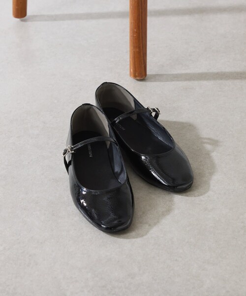 COLLAGE GALLARDAGALANTE（コラージュガリャルダガランテ）の「【PAPILLONNER/パピヨネ】メリージェーン（バレエシューズ・レディース・ホワイト/ブラック・L/M/S）」の2枚目の写真