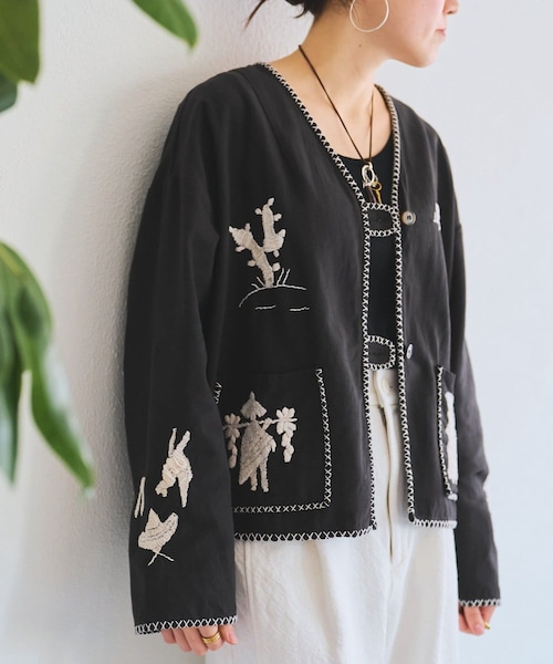 BEARDSLEY（ビアズリー）の「後ろフリル羽織（ノーカラージャケット