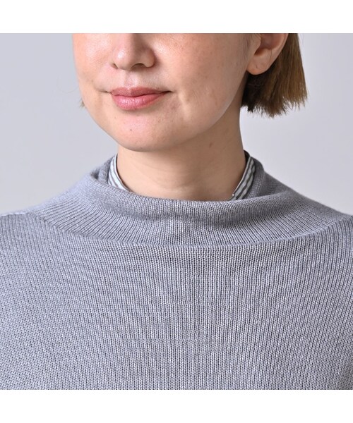 45R（フォーティファイブアール）の「ローゲージ超ガーゼのチュニック（トップス・レディース・05-ホワイトトップ/23-グレートップ/65-グレーカーキトップ/75-ダークネイビー・00-フリー）」の9枚目の写真