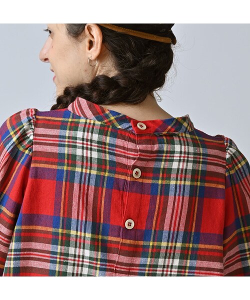 45R(フォーティファイブアール)の「インド二重織のぽよんパフブラウス(その他・レディース・43-ピンク/53-赤タータンチェック/72-サックス×ホワイト・00-フリー)」の10枚目の写真