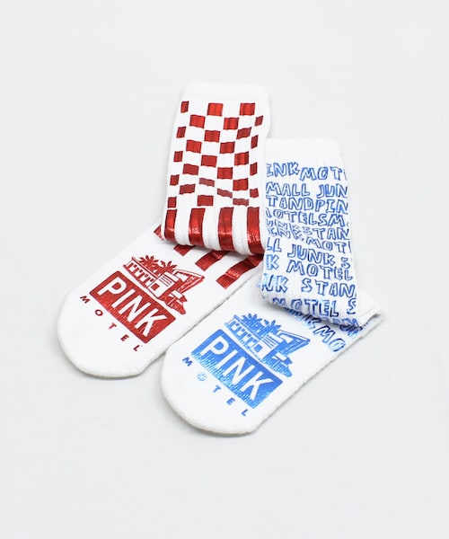 RNA（アールエヌエー）の「【PINK MOTEL】E5218 PM スモールジャンクスタンドソックス（その他・レディース・ホワイト×グリーン/ホワイト×レッドブルー/ブラック×シルバー/ブラック×ゴールドレッド）」の2枚目の写真