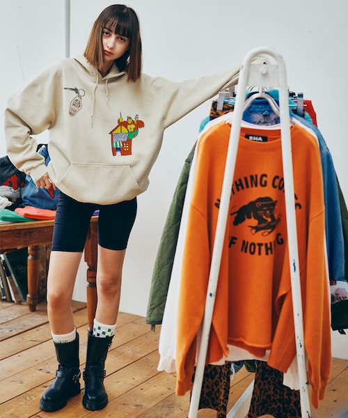 RNA（アールエヌエー）の「【PINK MOTEL】E5218 PM スモールジャンクスタンドソックス（その他・レディース・ホワイト×グリーン/ホワイト×レッドブルー/ブラック×シルバー/ブラック×ゴールドレッド）」の8枚目の写真