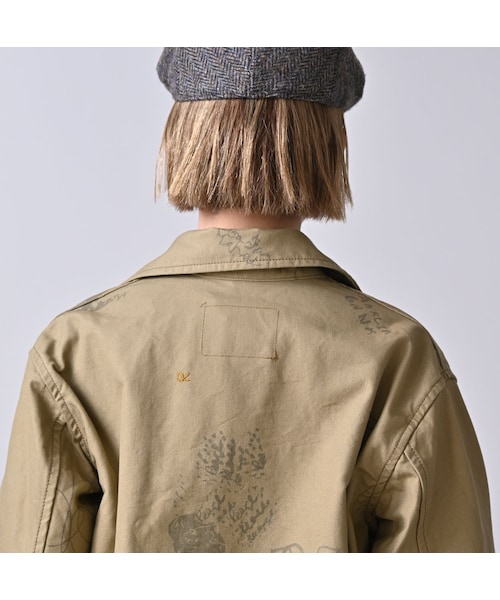 45R（フォーティファイブアール）の「ダック落書きプリントの908カバーオール（ジャケット/アウター・レディース・12-ベージュ・01-XS/02-S/03-M/04-L）」の15枚目の写真