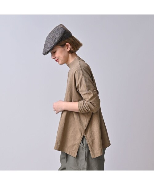45R（フォーティファイブアール）の「天竺のヨックネックビッグスリットTシャツ（トップス・レディース・02-シロ/12-ベージュ/35-オレンジ/62-カーキ・00-フリー）」の8枚目の写真