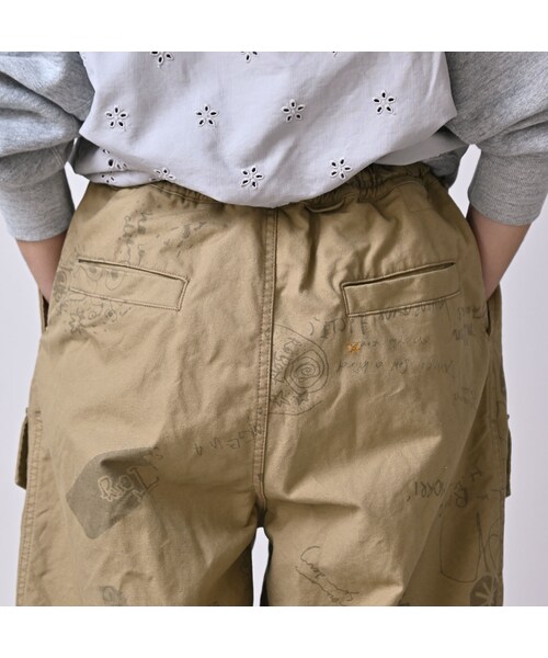 45R（フォーティファイブアール）の「ダック落書きプリントの908テントパンツ（パンツ・レディース・12-ベージュ・02-S/04-L）」の18枚目の写真