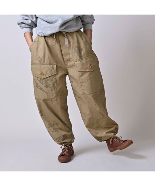 45R（フォーティファイブアール）の「ダック落書きプリントの908テントパンツ（パンツ・レディース・12-ベージュ・02-S/04-L）」の9枚目の写真